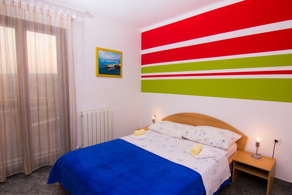 Apartmani Zuzic Krk Town Pokoj fotografie