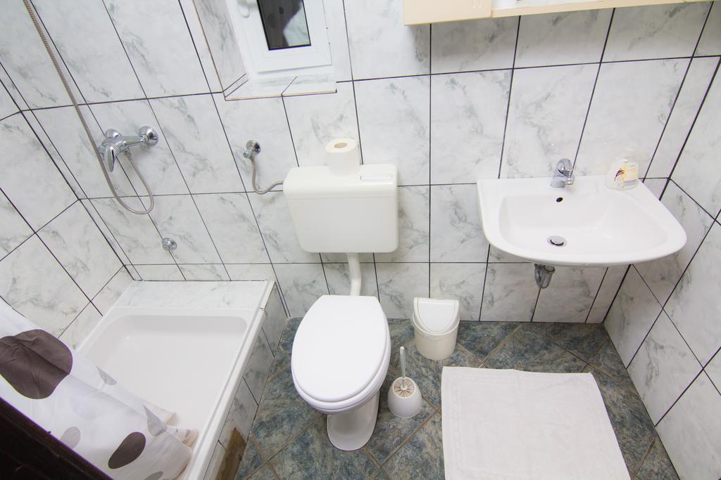 Apartmani Zuzic Krk Town Pokoj fotografie